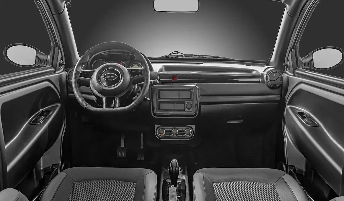 microcar-due-interior