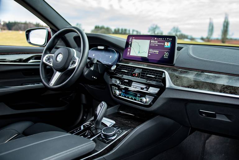 BMW-630d-Gran-Turismo-Cockpit