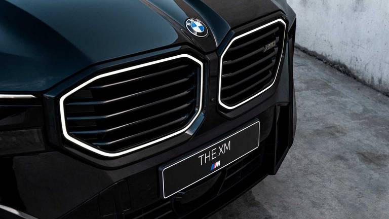 BMW-XM-2023-Niere