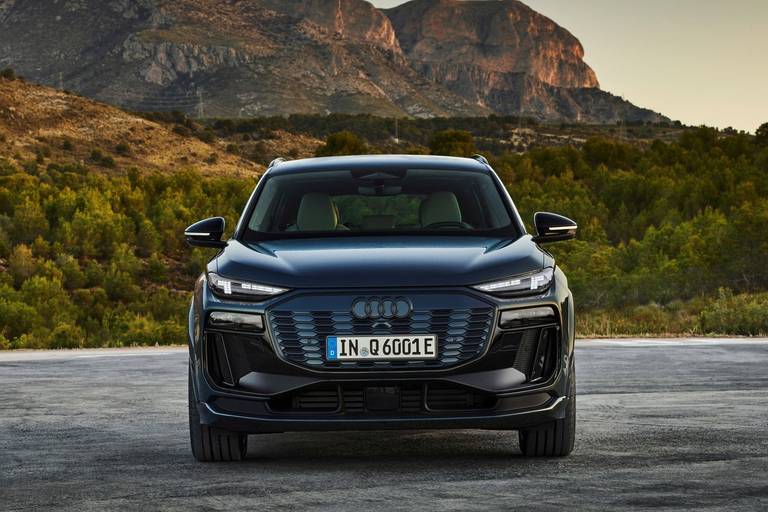 audi-q6-e-tron-2024-front