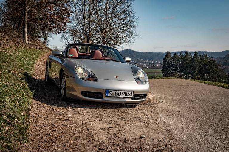 Porsche-986-Boxster-Front-Parking