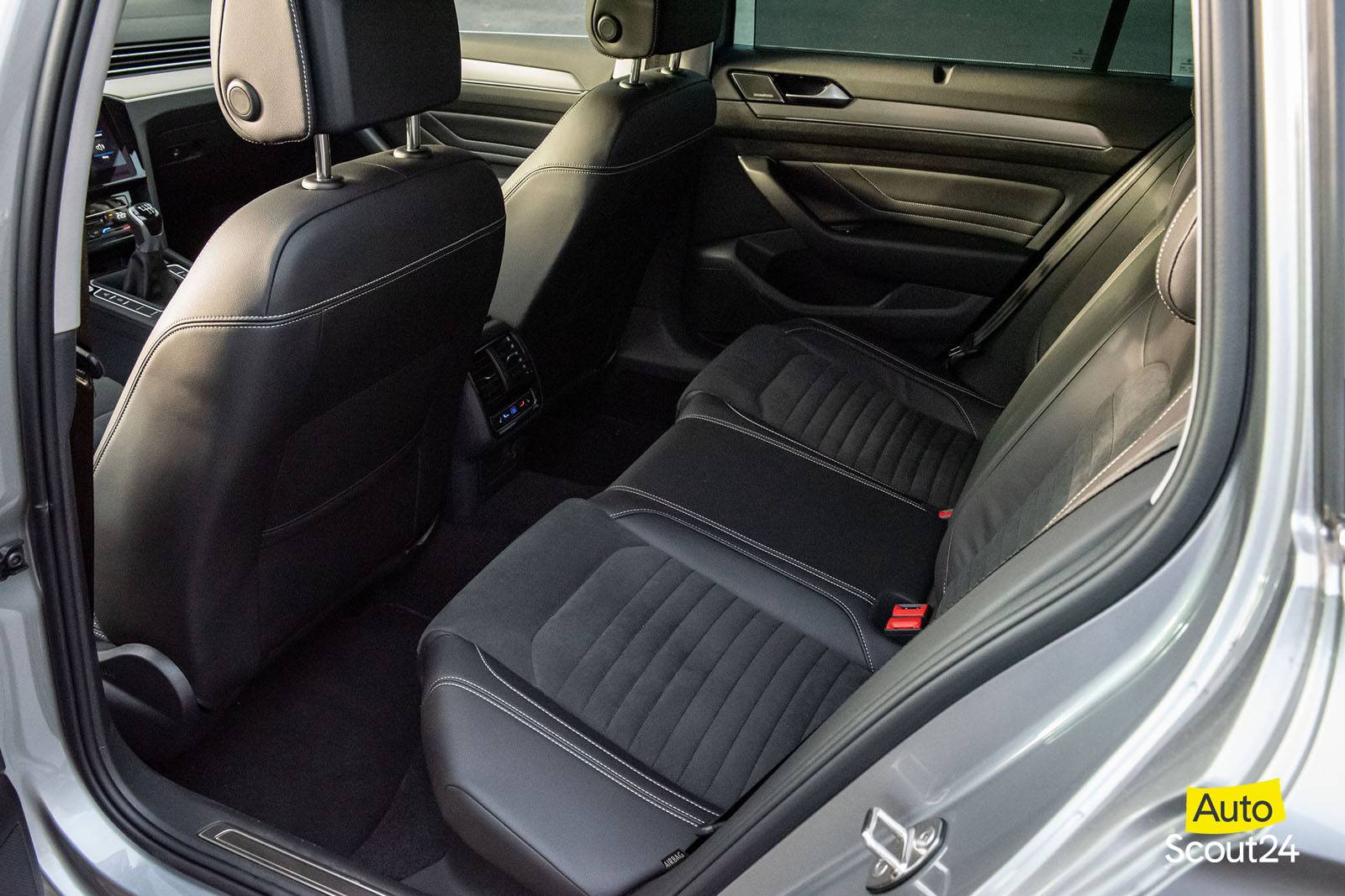 VW Passat Variant B8 - Rücksitze