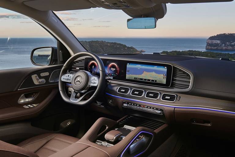 Mercedes-GLS-interior