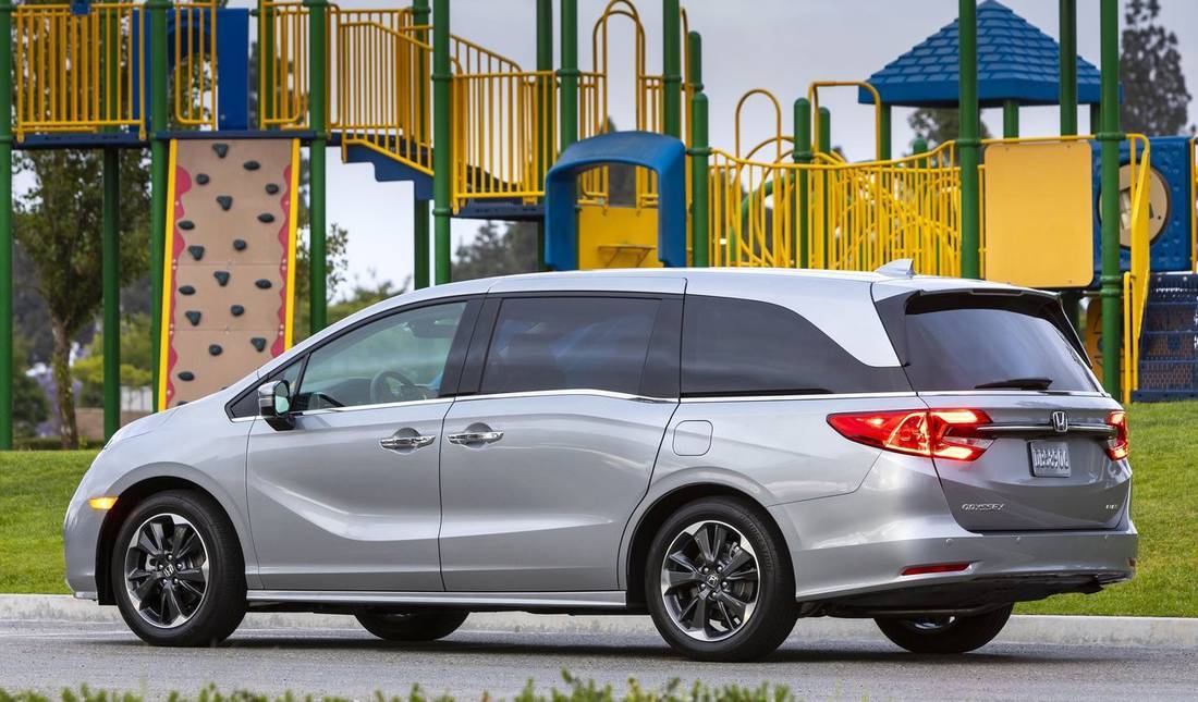 1zAkHqfQpC1gKMDigW2J6k-ea6dcf90b3a23d129b9100e598b754b3-Honda-Odyssey-2021-1280-1c-1100