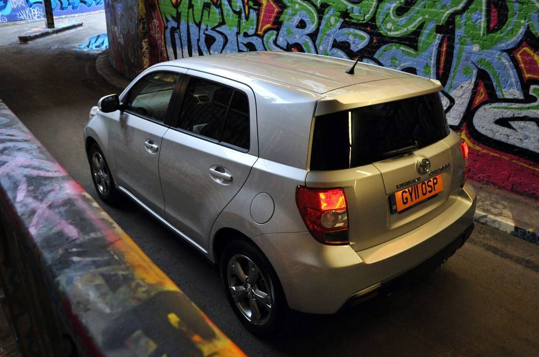 1j2bSmnmqxtJvCBfg5jniy-b0f81a0dd11b4a4498ce38b6ae5ea9f8-toyota-urban-cruiser-back-1100