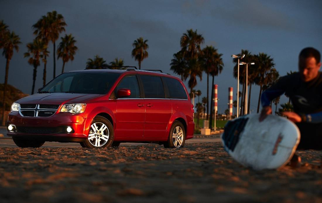 1OogRW5wKZxdSRkruTnaoU-d0e7ec0a03cdc09760f6343c046c7c34-dodge-grand-caravan-side-1100