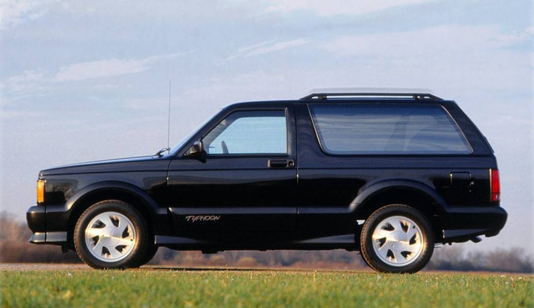 4IT9LQjvCRjPSBqur37wY8-bcccbf0751ceae9207d2a7792e9c8911-gmc-typhoon-side-1100