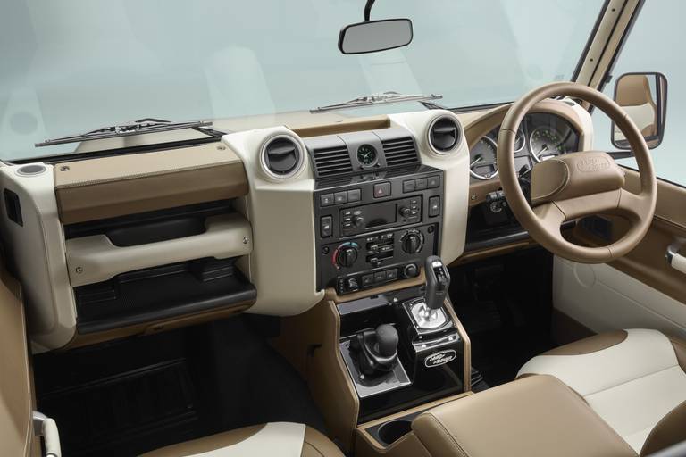 1326 SC HP LRCLASSIC V8 SOFTTOP HERO 06 Dash v3a