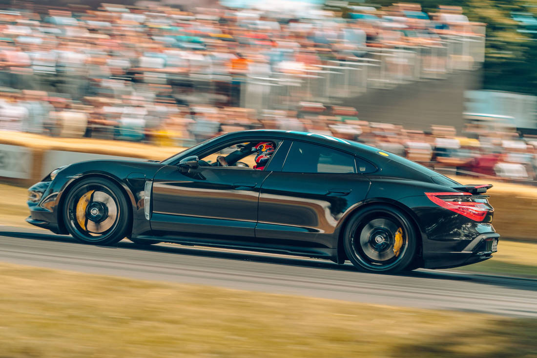 Porsche-Taycan-Hero2