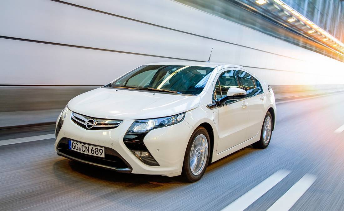 2cNqfCwXAPgXCfstTZmPsM-a4480c519b31a544896a12f9525318b0-opel-ampera-front-1100