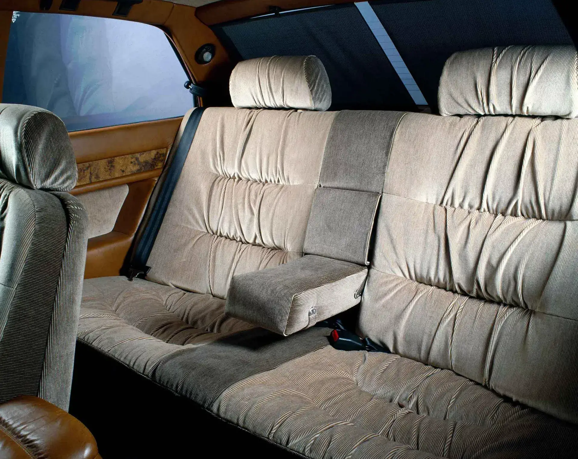 maserati-biturbo-seats