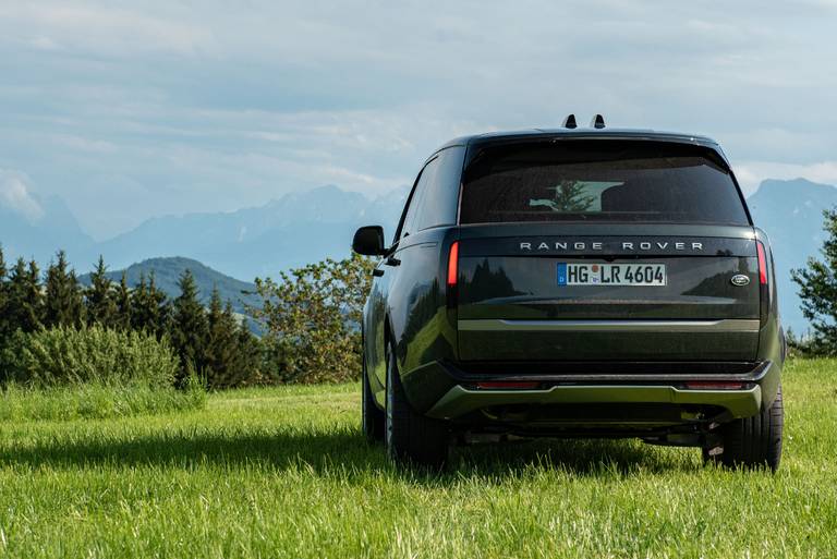 Range-Rover-P530-2022-Rear