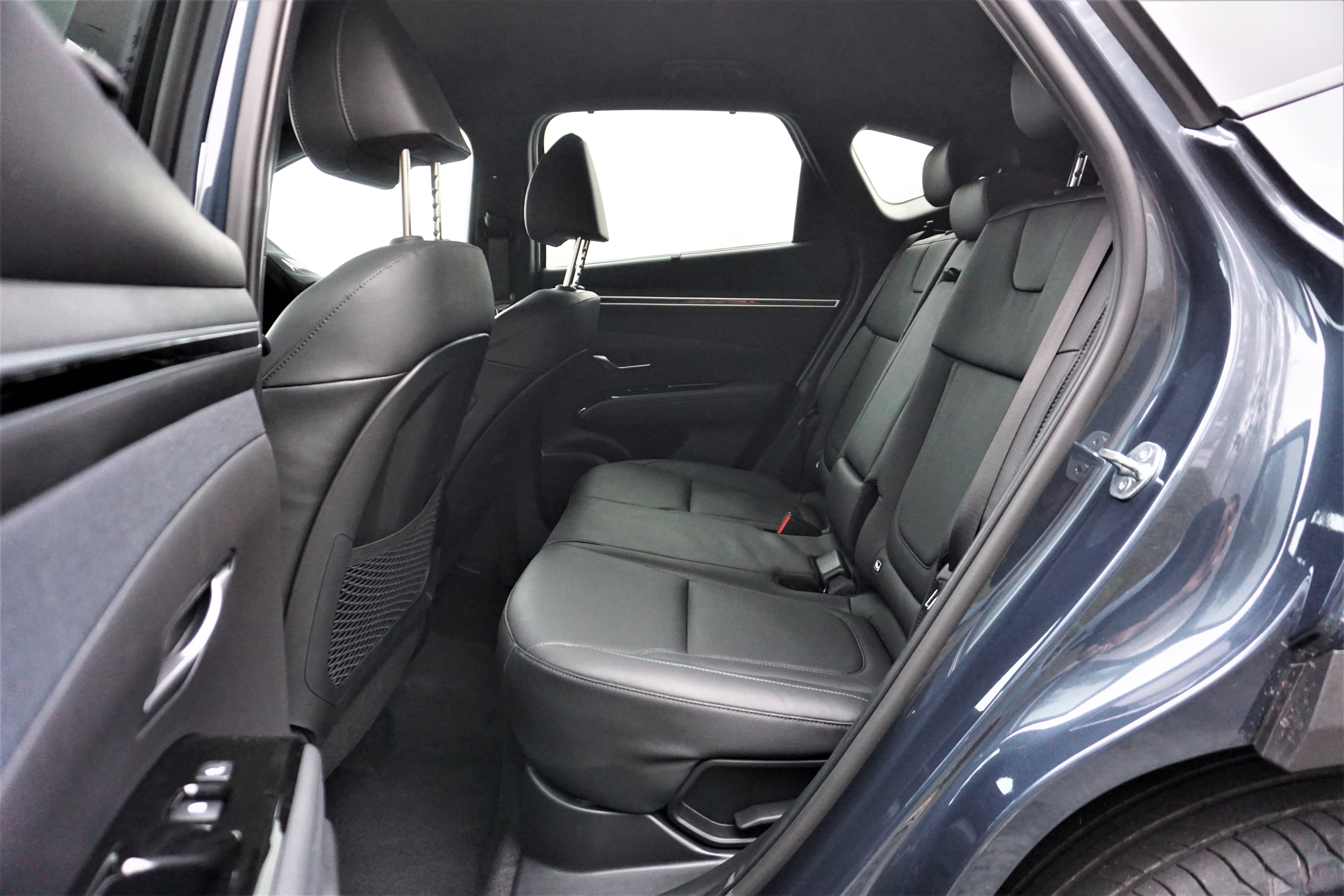 hyundai-tucson-seating