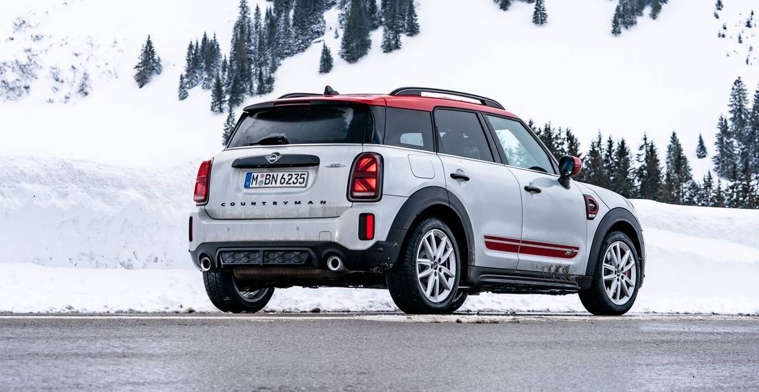 40PhjTRA3wT4oPCV5bWMoG-b1c6c0706ef82b1843645e38bc4587c7-mini-john-cooper-works-countryman-back-1100