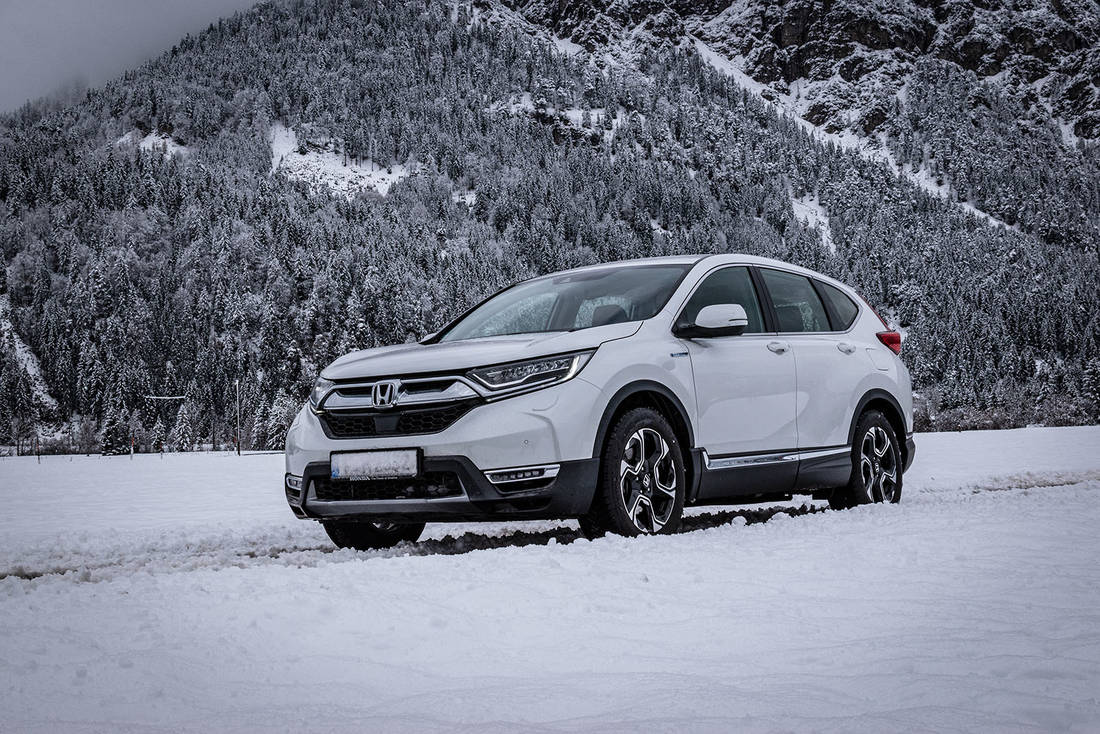 Honda-CR-V-Hybrid-Front-Side