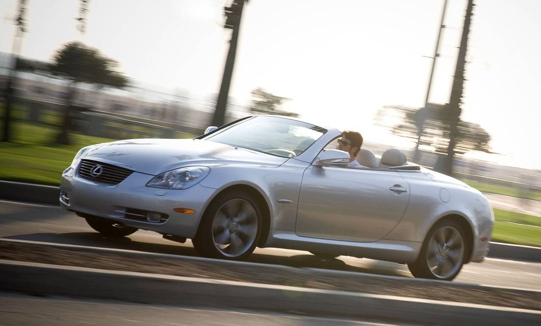 lexus-sc-430-cabrio-side