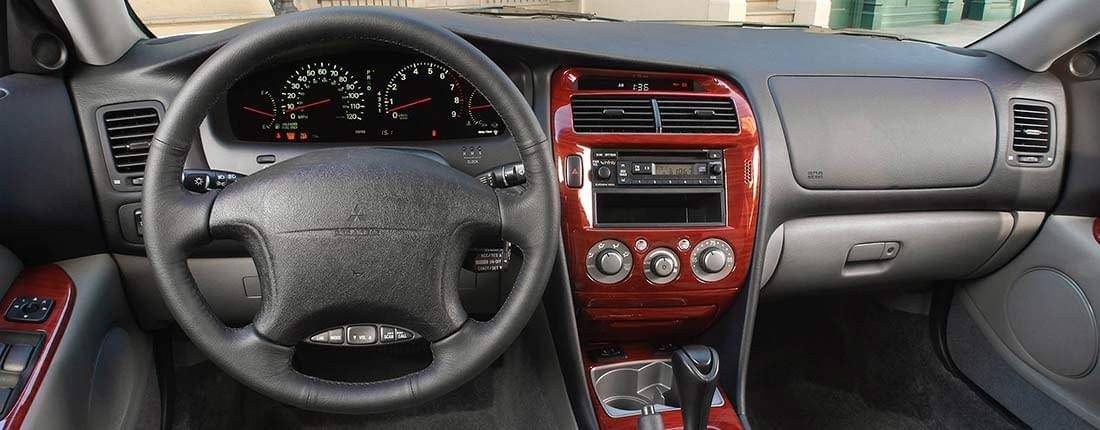 mitsubishi-diamante-l-04