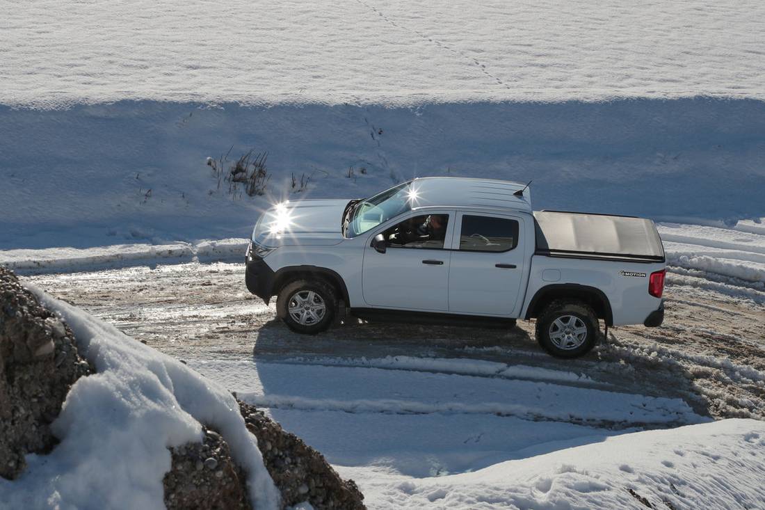 Erster Test VW Amarok 2.0 TDI: Mit der Basis ins Gelände