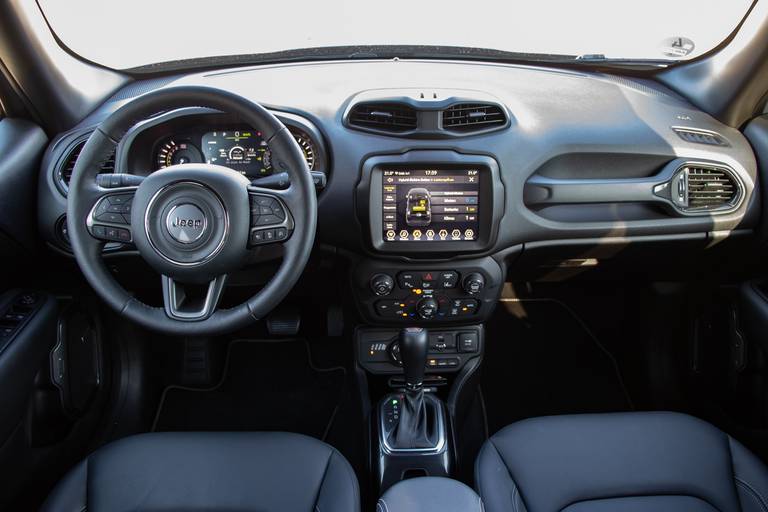 Jeep Renegade PHEV Interior 2