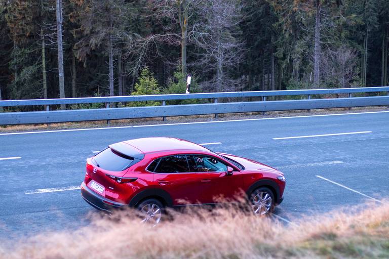 Mazda CX-30 Side 12