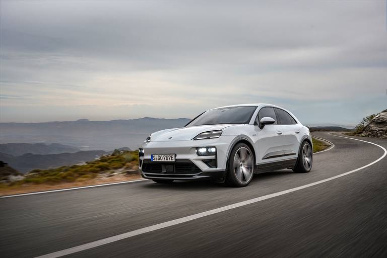 Porsche Macan Elektro 2024 - Front dynamisch