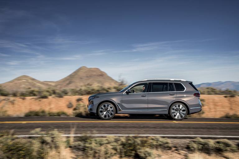P90457512 lowRes the-new-bmw-x7-xdriv