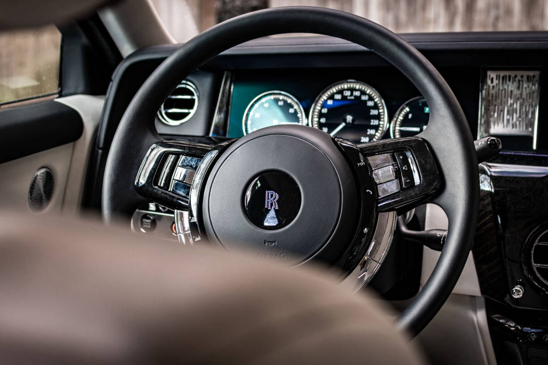 Rolls-Royce-Phantom-Steering