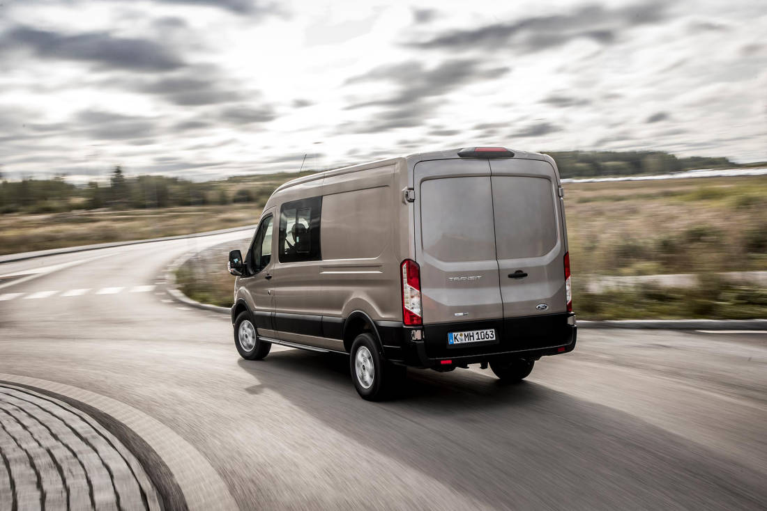 Knausrige Transporter: Erste Ausfahrt Ford Transit Hybrid