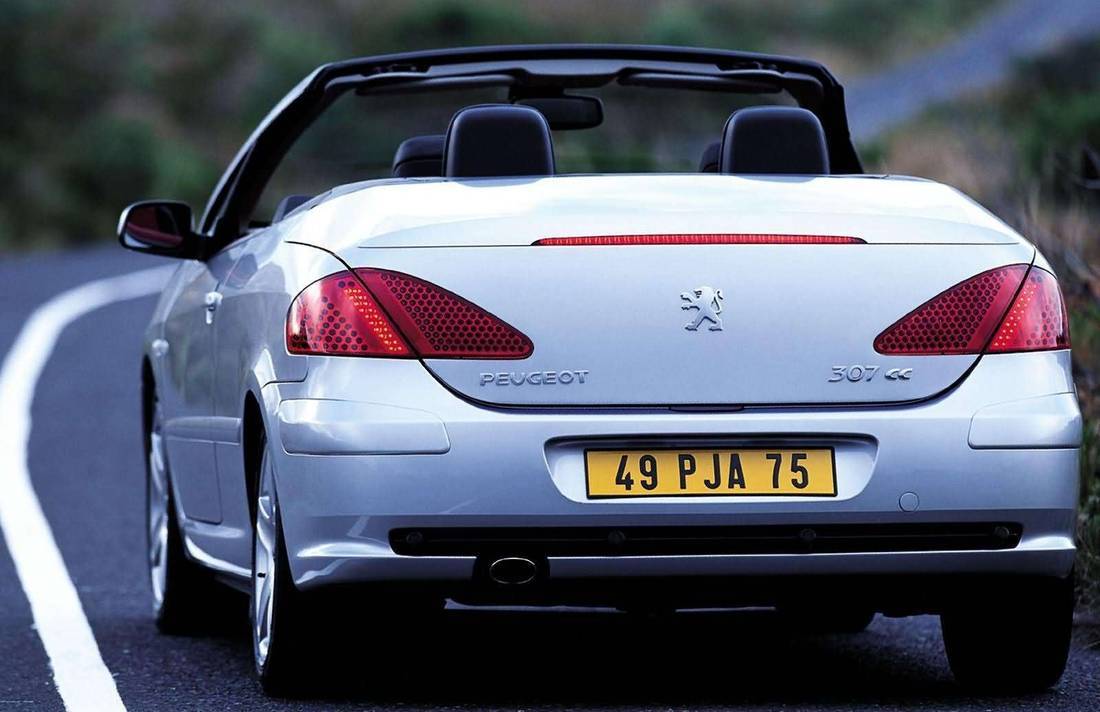3K4bPdSIkFtYE9iJDsAPZx-a430d2b10fdccc84460b94fb7b031afd-peugeot-307-cc-back-1100