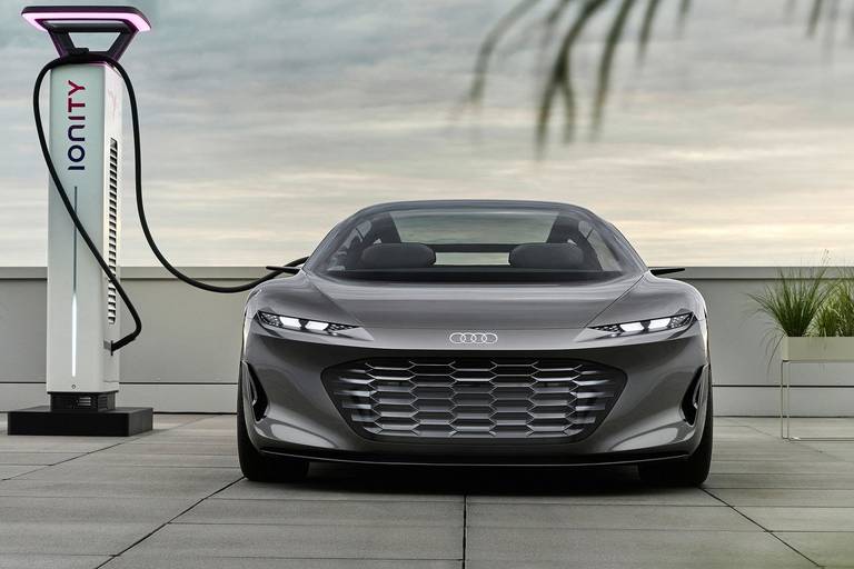 Audi-Grandsphere-Concept-Front