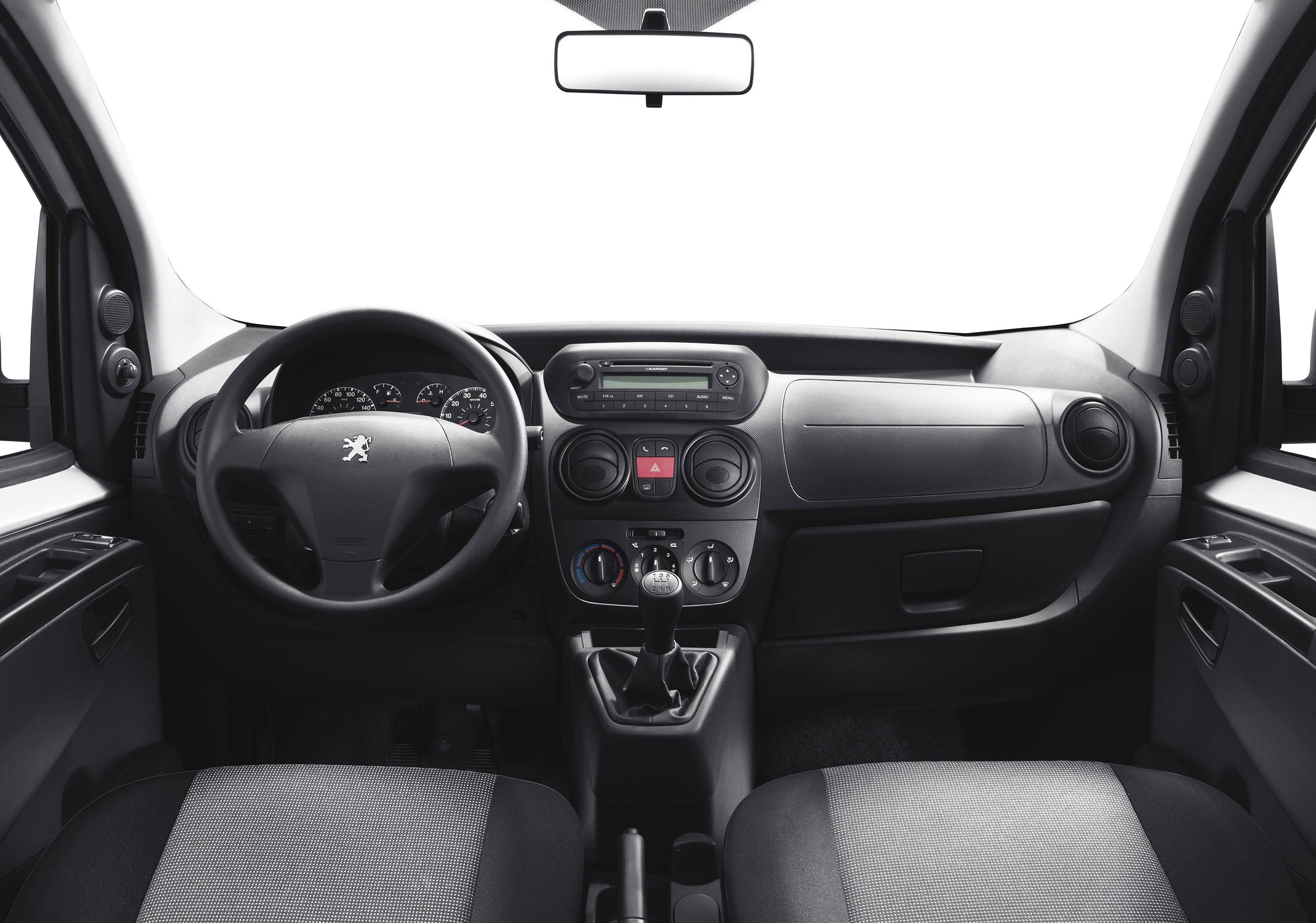 peugeot-bipper-interieur