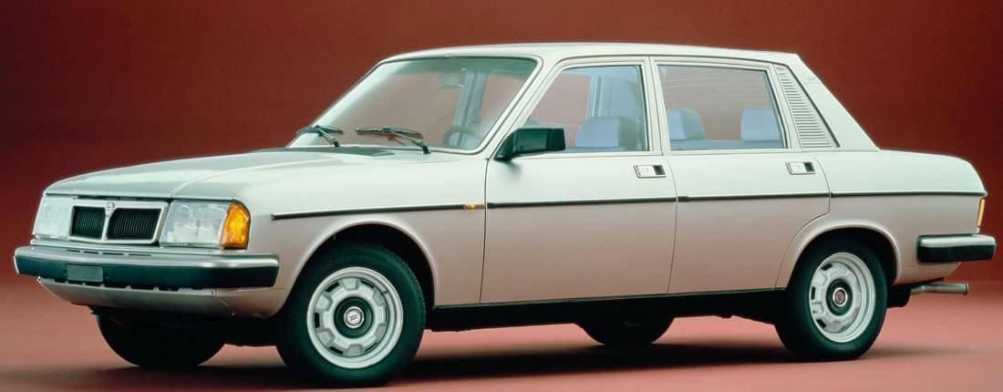 6IlPjEAAlhom8KFqFqMdXh-7e85237a82a899872bd86ba2fe24ed69-lancia-beta-l-04-1100
