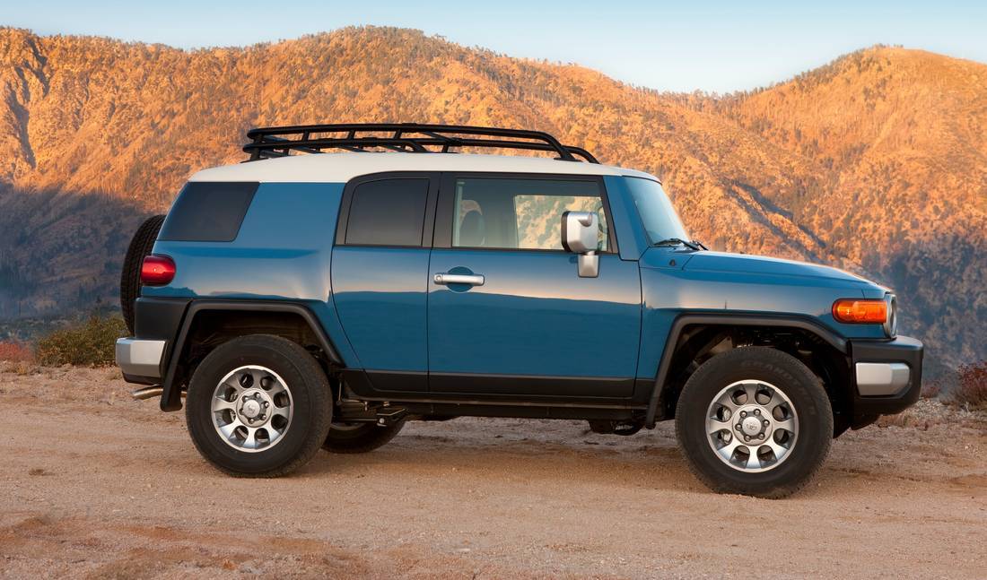 5EKNhkFEsQbFbfKuImdJlD-de3104592500367c86223af6c3fbe9a4-toyota-fj-cruiser-side-1100