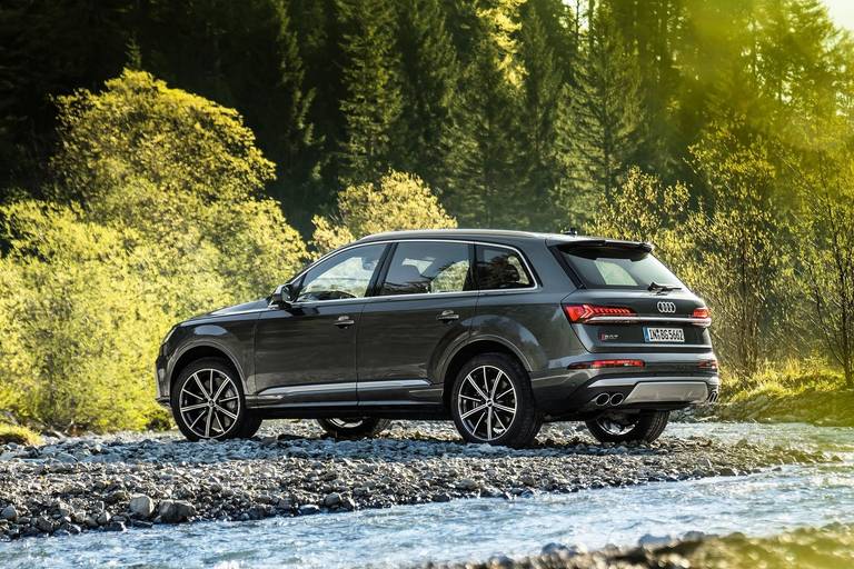 Audi-SQ7-V8-TFSI-2020-Rear