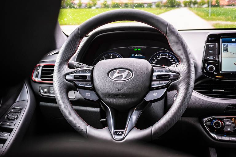 Hyundai-i30-Fastback-N-Performance-interior