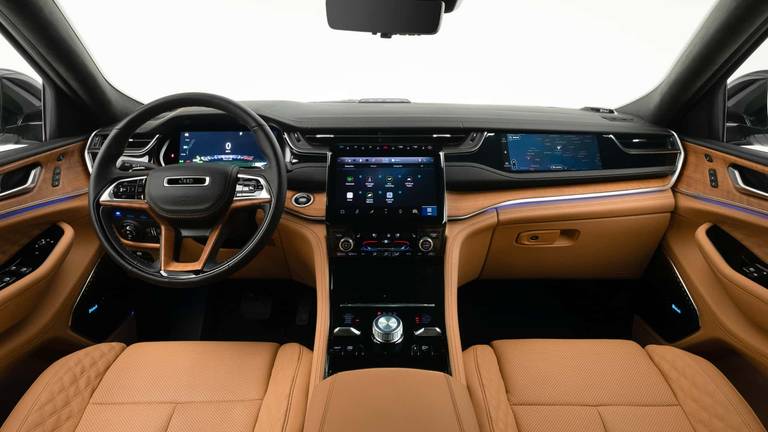 jeep-grand-cherokee-4xe-2023-im-test-interior