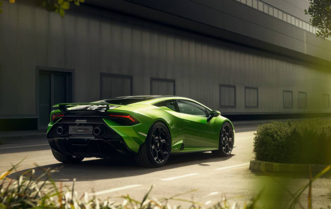 5agWCjXREwcxxFNbXg4BgS-0895c5ef47f687779daa4e498d171ef9-lamborghini-huracan-tecnica-back-1100.jpeg