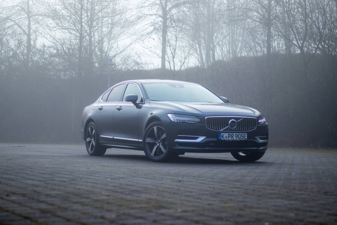 Volvo S90 T8 Twin Engine Front 2