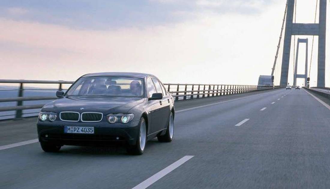 nzg0jZk3K6vZzsJzHq8VV-e6e28c0b3dd8fd7892e8eaa14c4080ba-bmw-740-front-1100