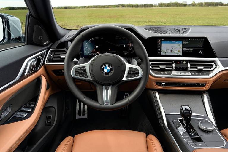 BMW-4erGC-Cockpit