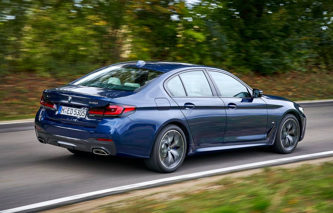 bmw-540i-back