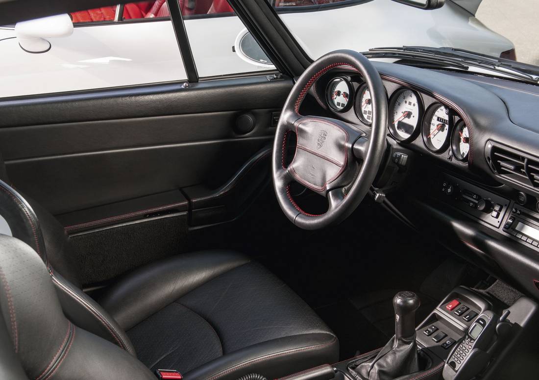 porsche-993-interior