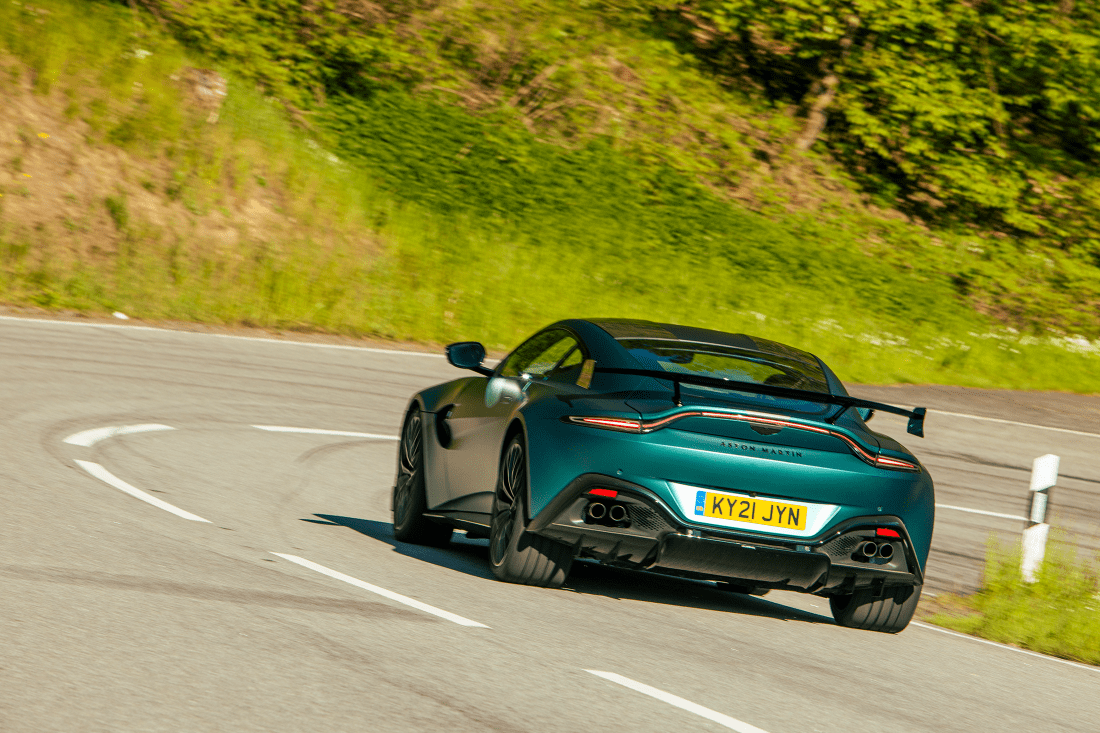 Aston-Martin-Vantage-F1-Rear-Dynamic