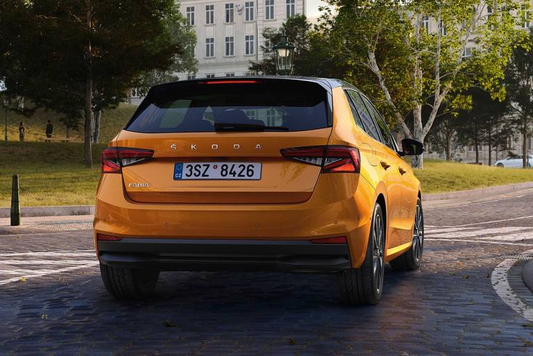 Skoda-Fabia-2021-Rear