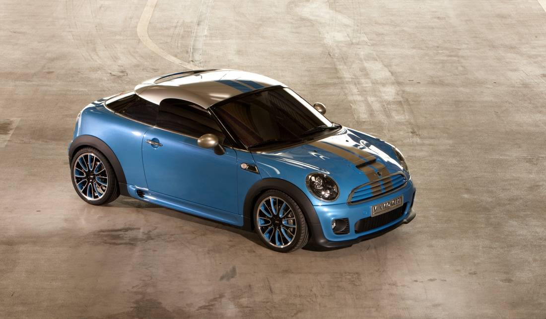 mini-coupe-cyan-front