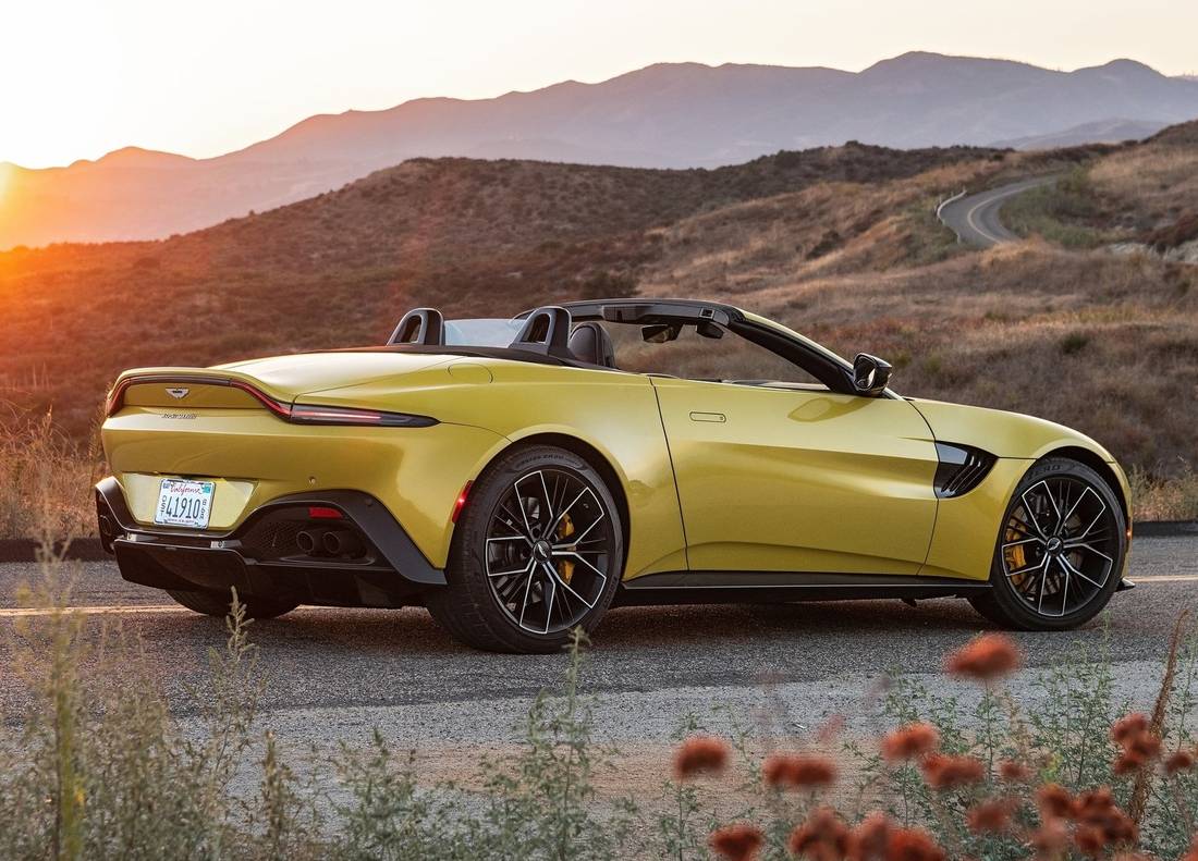 aston-martin-vantage-roadster-back