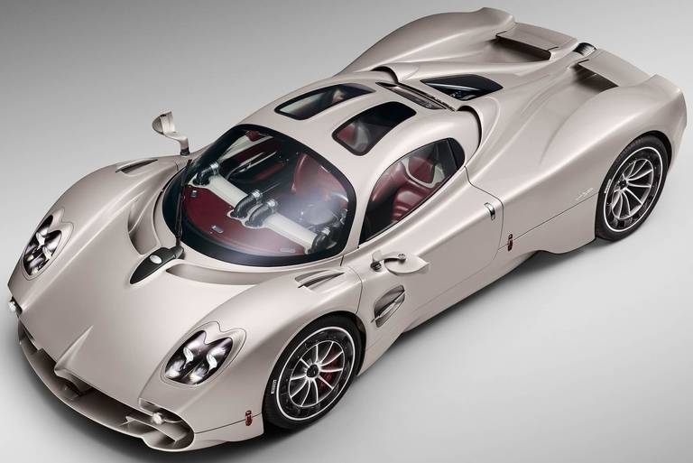 Pagani-Utopia-2023-Top