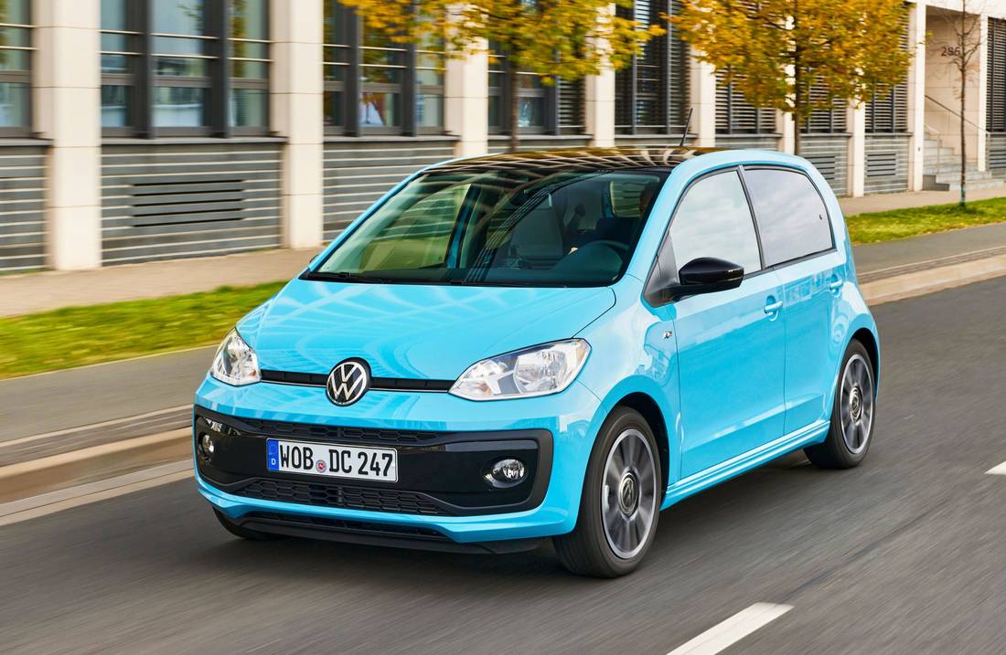 volkswagen-up-front