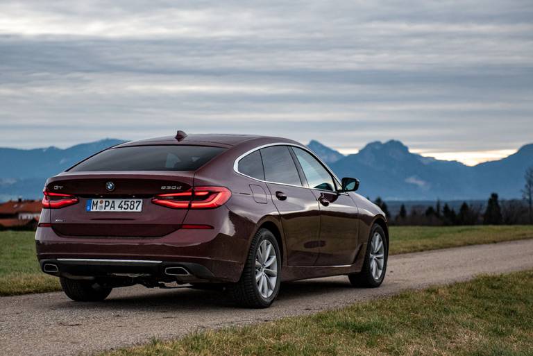 BMW-630d-Gran-Turismo-Side-Rear