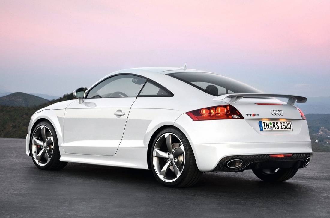 2dr6xAZXH7TiozCZB3T5ns-2e6443fc31702fa824d2f5d3893dcb6c-Audi-TT_RS-2010-1280-29-1100